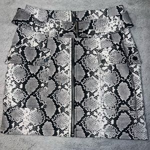 Top shop snake print mini skirt size small